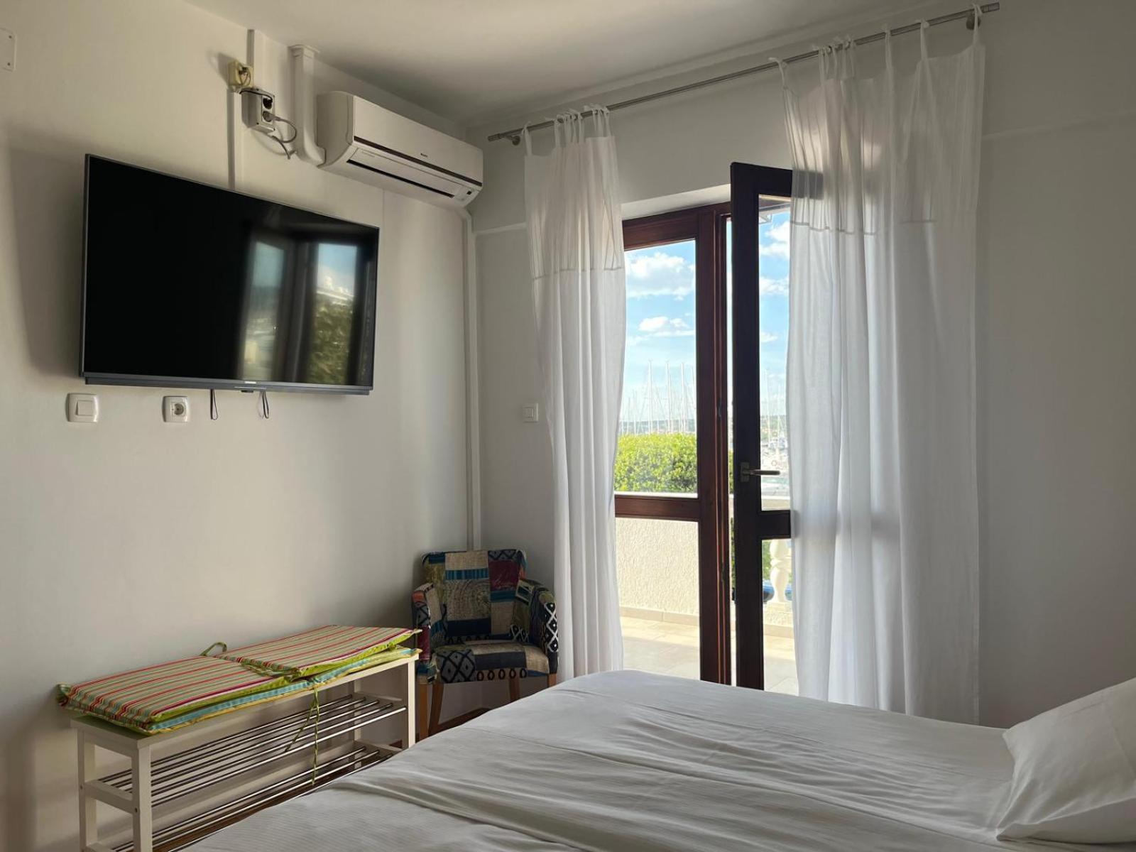 Room Novakovic Biograd Na Moru Buitenkant foto
