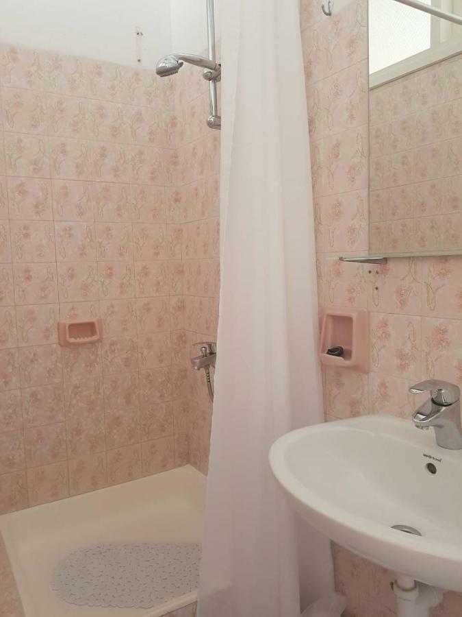 Room Novakovic Biograd Na Moru Buitenkant foto